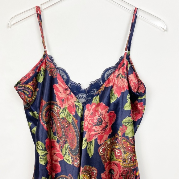Vintage Victorias Secret Navy Paisley Lace CHemise - Picture 3 of 8
